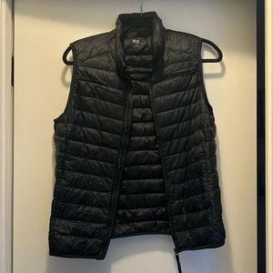Uniqlo Light Weight puffer vest